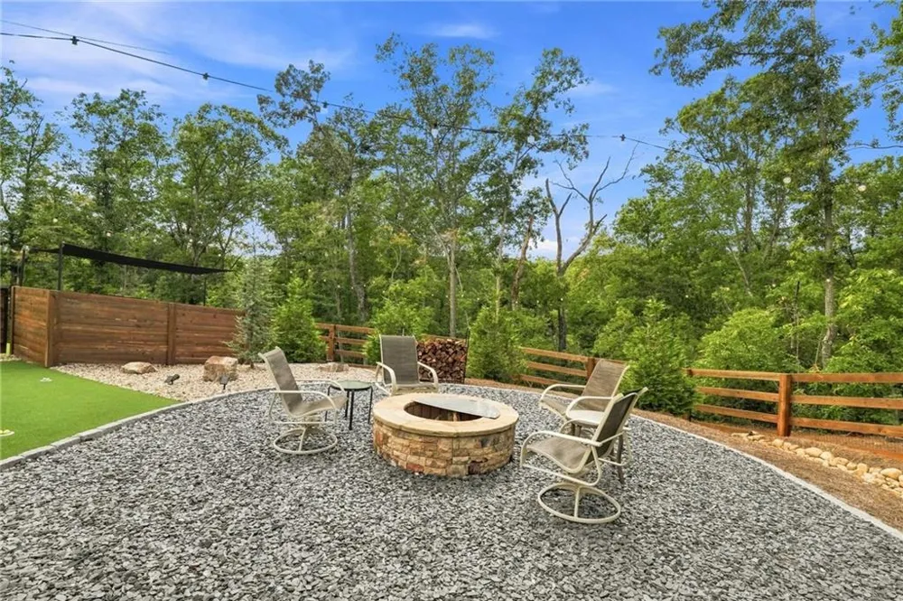 145 London Road Ball Ground, GA 30107