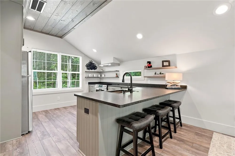 145 London Road Ball Ground, GA 30107
