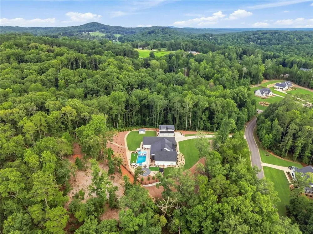145 London Road Ball Ground, GA 30107