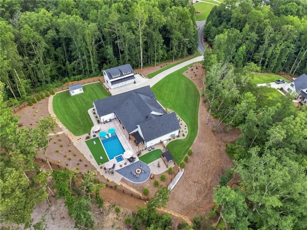 145 London Road Ball Ground, GA 30107