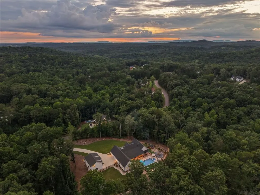 145 London Road Ball Ground, GA 30107