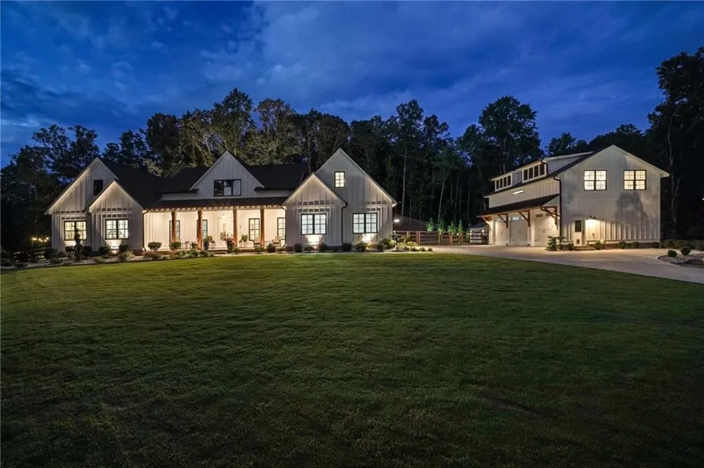 145 London Road Ball Ground, GA 30107