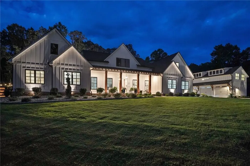 145 London Road Ball Ground, GA 30107