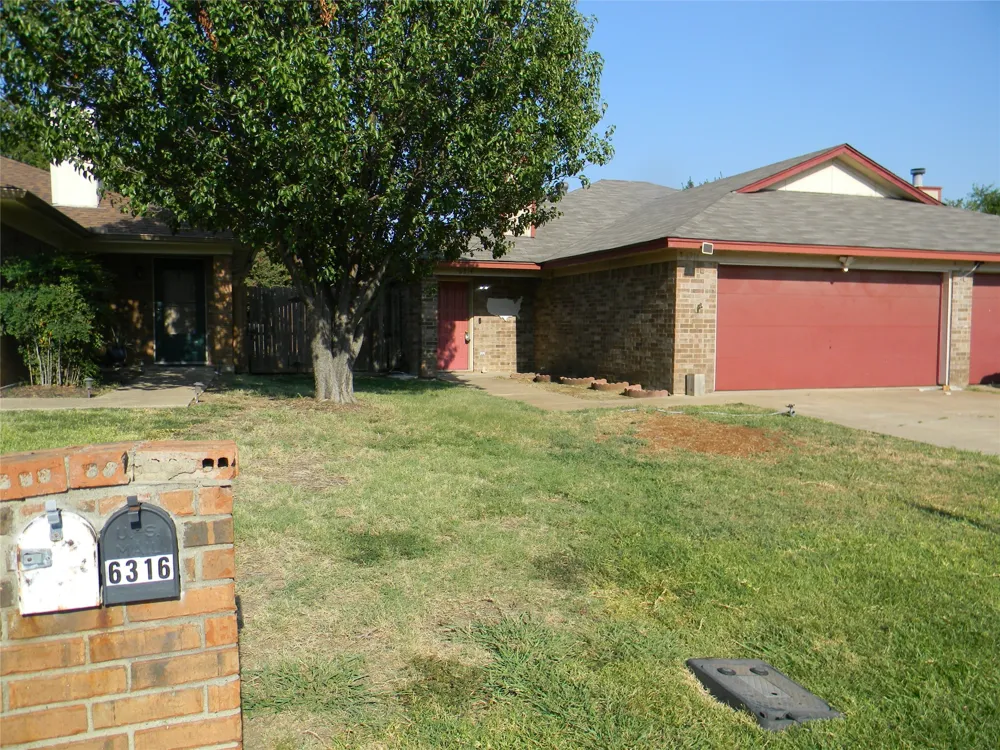 6314 MARK COURT North Richland Hills, TX 76182