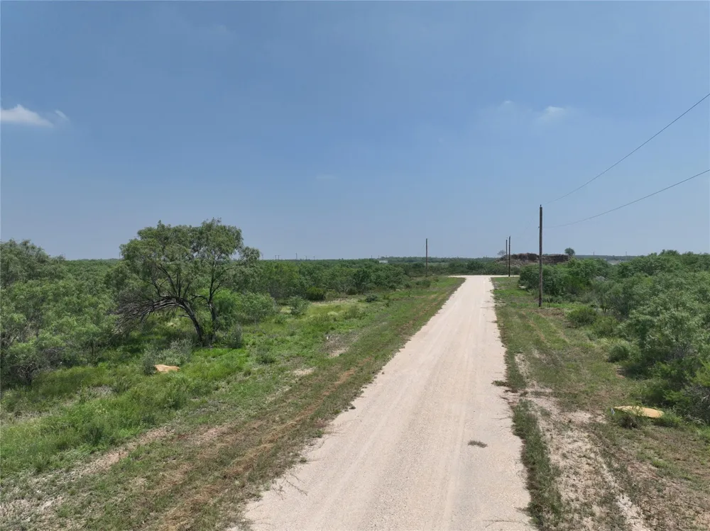 5 Pr Frio Estates Drive Moore, TX 78057
