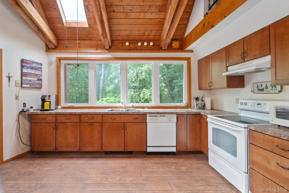 567 Cotton Hill Rd Middleburgh NY Call Listing Agent, NY 12122