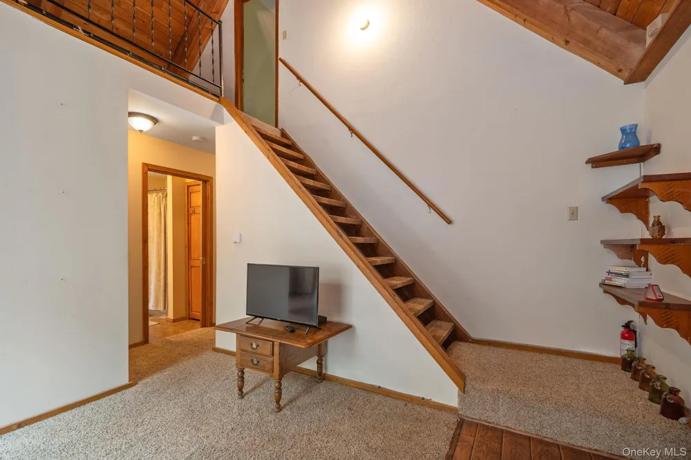 567 Cotton Hill Rd Middleburgh NY Call Listing Agent, NY 12122