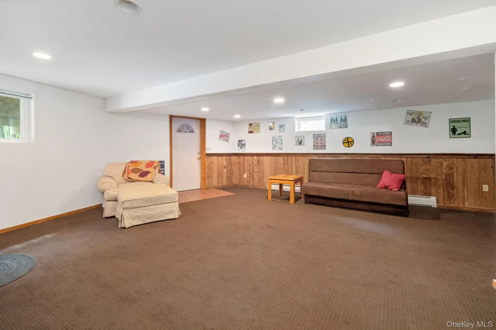 567 Cotton Hill Rd Middleburgh NY Call Listing Agent, NY 12122