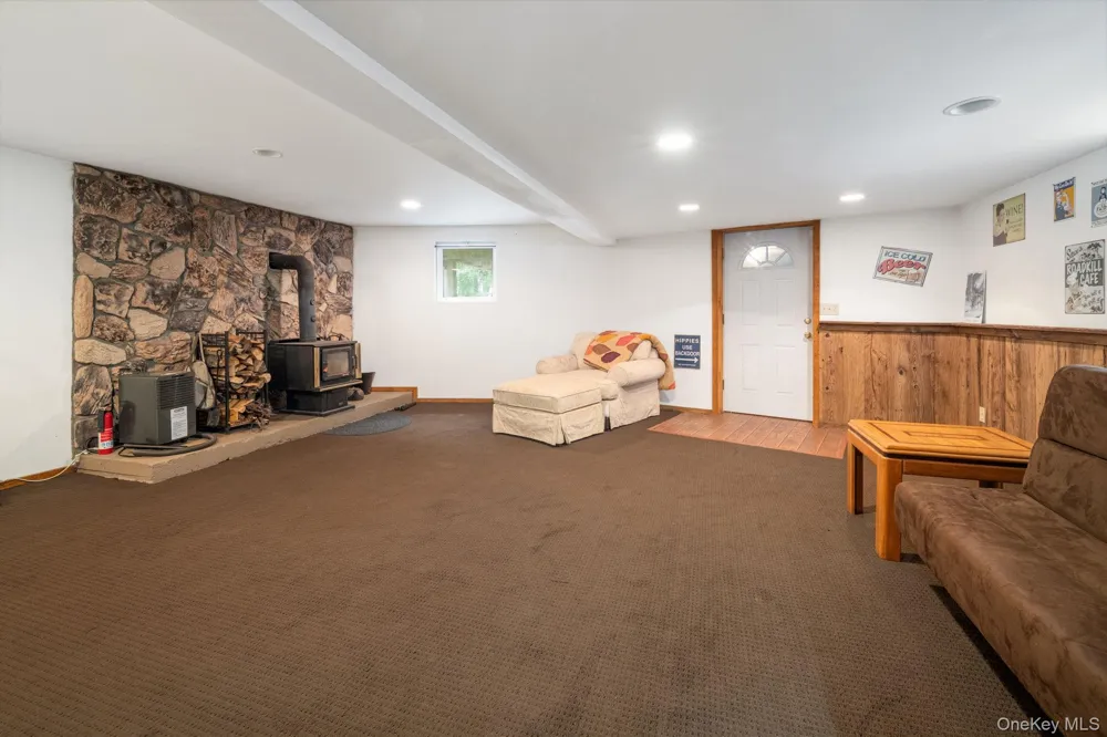 567 Cotton Hill Rd Middleburgh NY Call Listing Agent, NY 12122