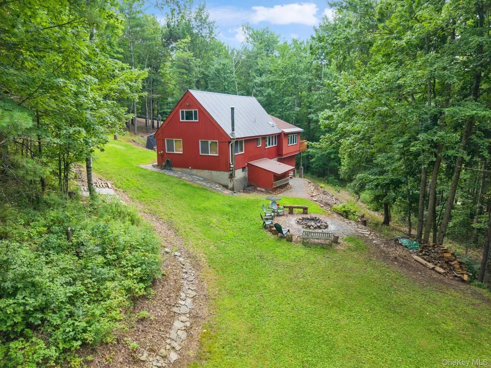 567 Cotton Hill Rd Middleburgh NY Call Listing Agent, NY 12122