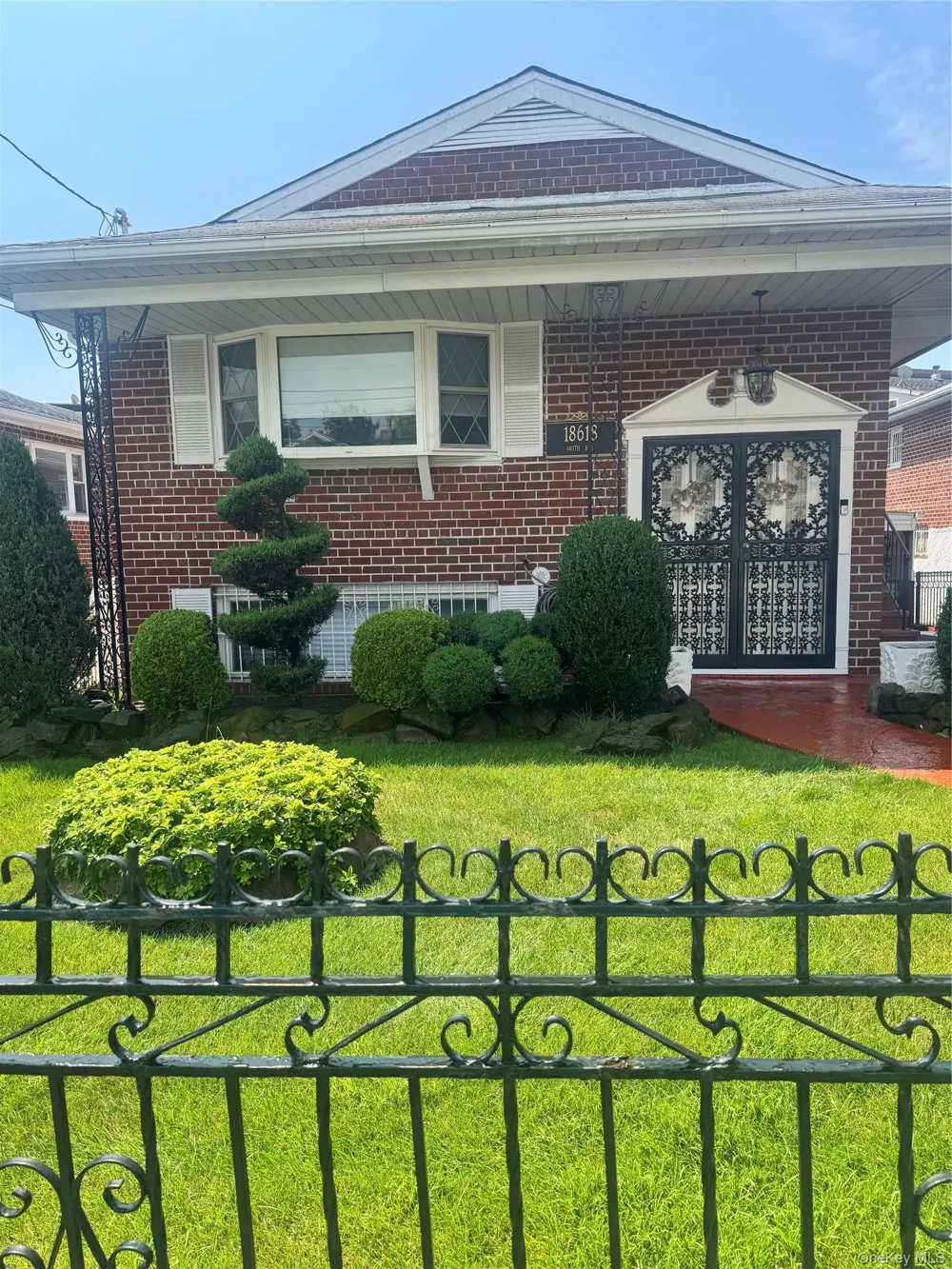 18618 140th Avenue Springfield Gardens, NY 11413