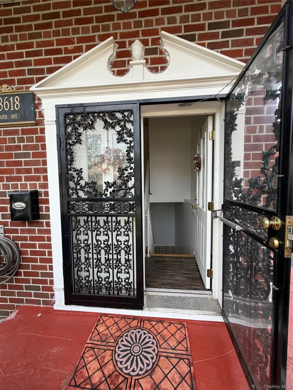 18618 140th Avenue Springfield Gardens, NY 11413