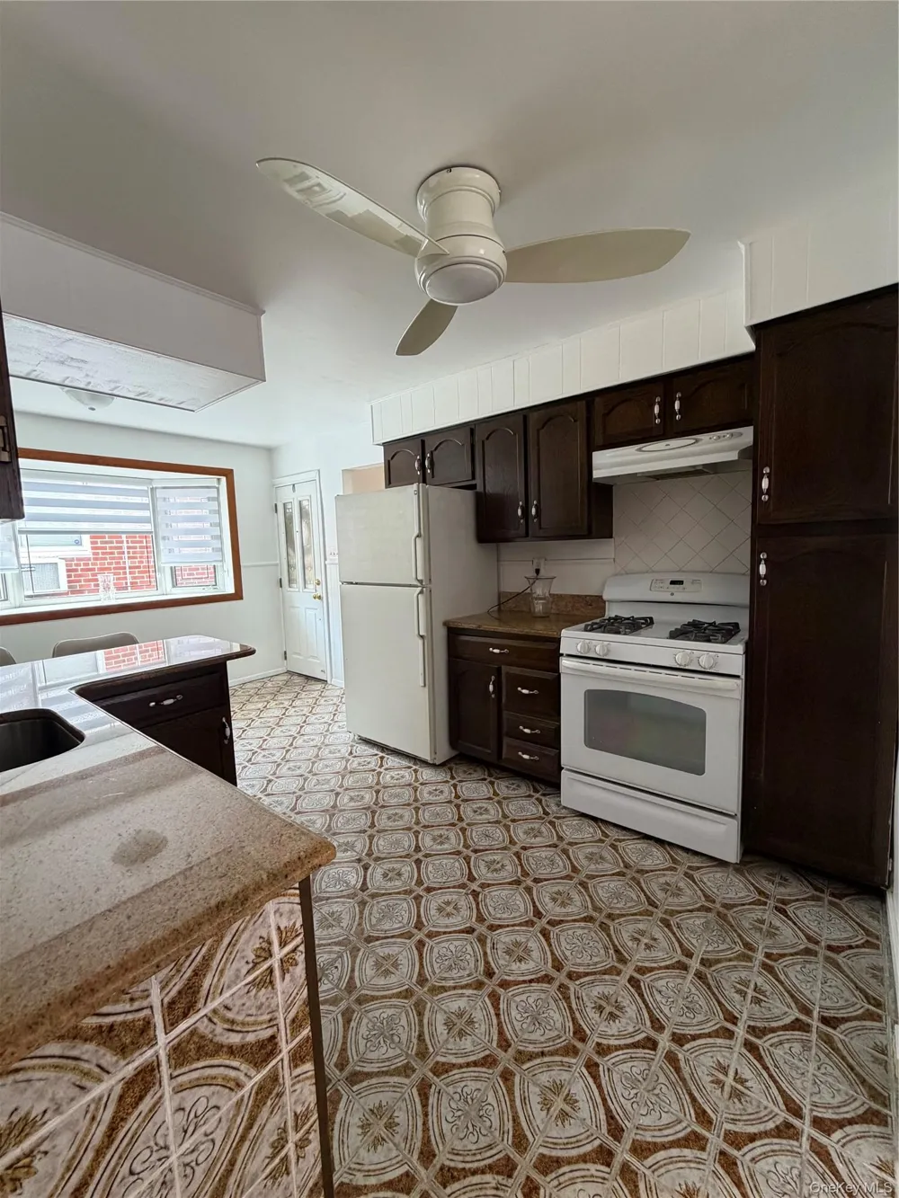 18618 140th Avenue Springfield Gardens, NY 11413