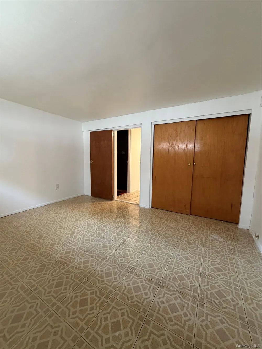 18618 140th Avenue Springfield Gardens, NY 11413