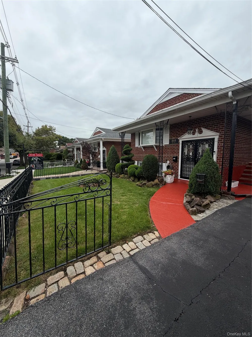 18618 140th Avenue Springfield Gardens, NY 11413