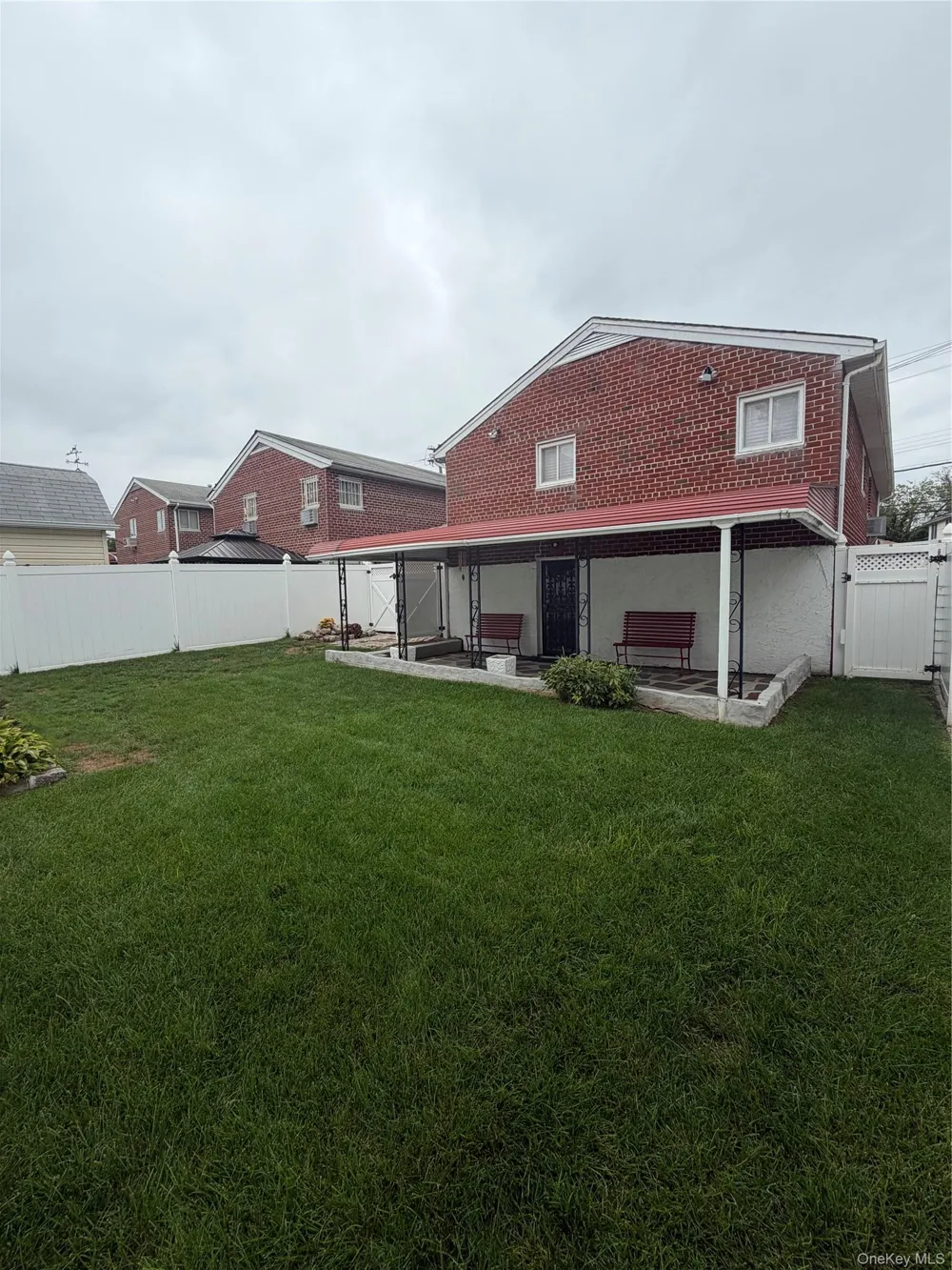 18618 140th Avenue Springfield Gardens, NY 11413