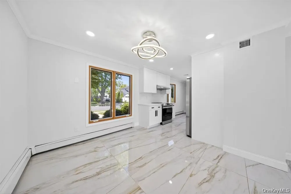 84 Cornflower Levittown, NY 11756