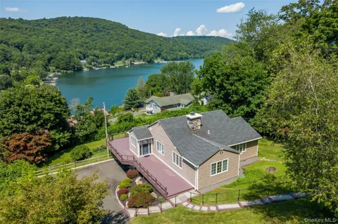 36 Sunset New Fairfield, CT Trail
