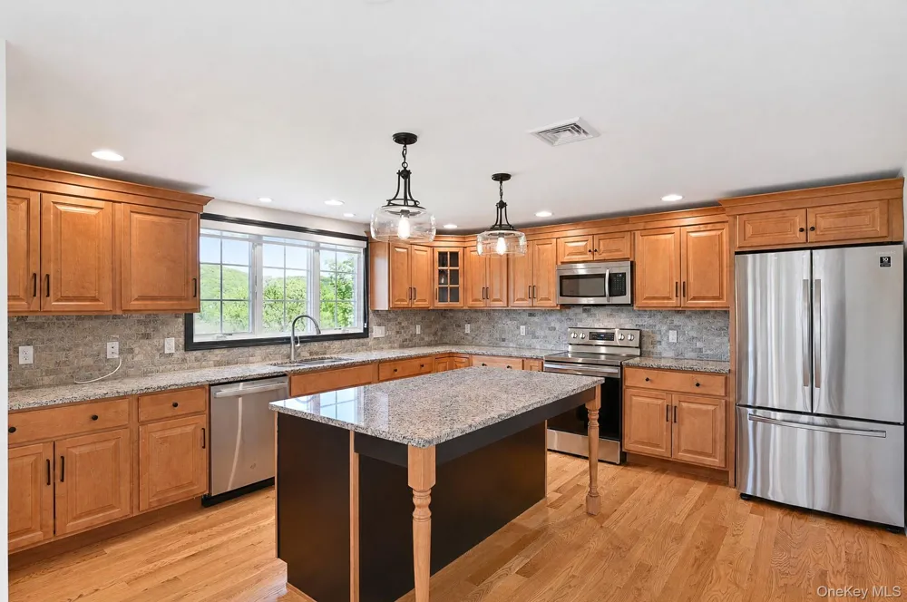 36 Sunset New Fairfield, CT Trail New Fairfield, NY 06812