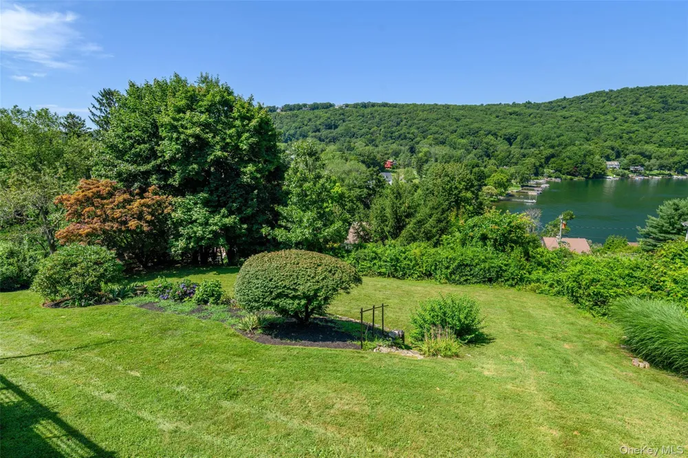 36 Sunset New Fairfield, CT Trail New Fairfield, NY 06812