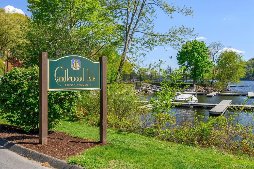 36 Sunset New Fairfield, CT Trail New Fairfield, NY 06812