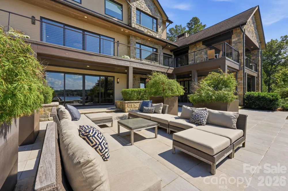 125 Quiet Waters Drive Mooresville, NC 28117