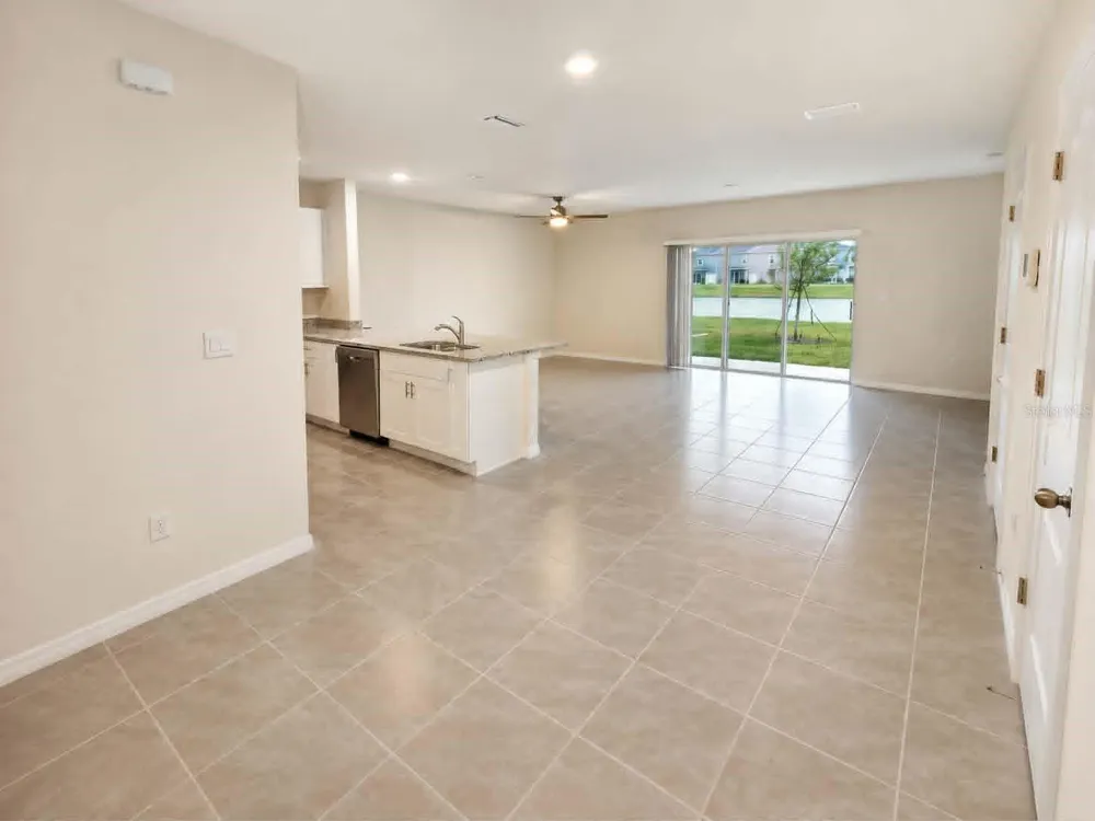 2732 SILVER CANOE DRIVE Edgewater, FL 32141