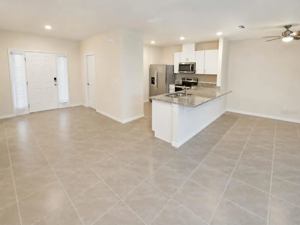2732 SILVER CANOE DRIVE Edgewater, FL 32141