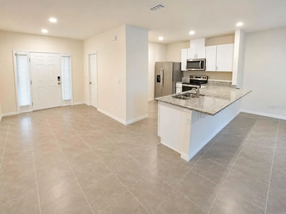 2732 SILVER CANOE DRIVE Edgewater, FL 32141