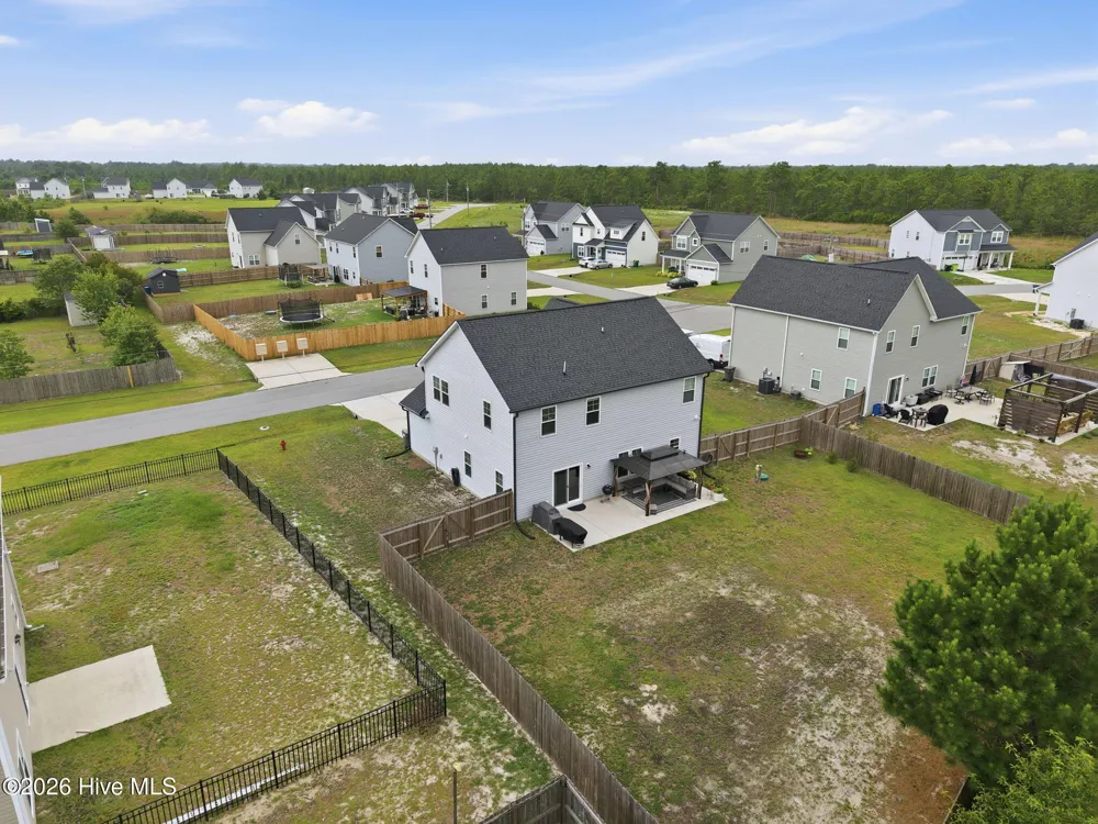 284 E Ivybridge Drive Hubert, NC 28539