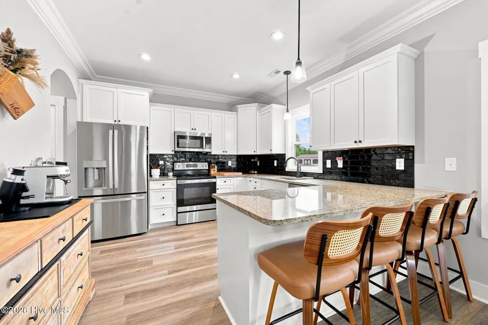 284 E Ivybridge Drive Hubert, NC 28539