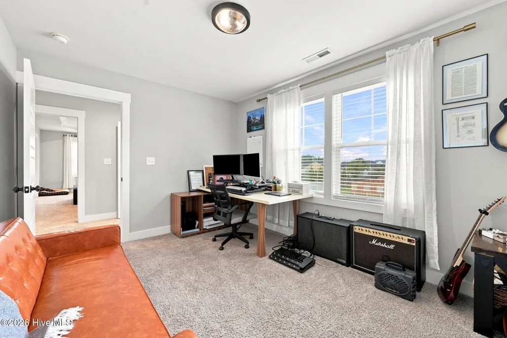 284 E Ivybridge Drive Hubert, NC 28539