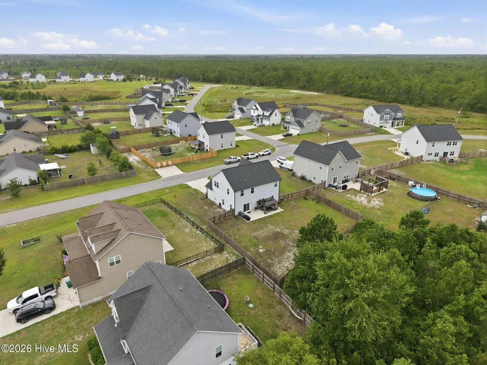 284 E Ivybridge Drive Hubert, NC 28539