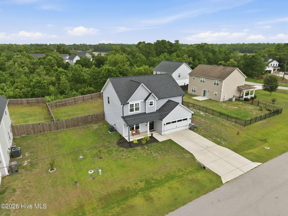 284 E Ivybridge Drive Hubert, NC 28539