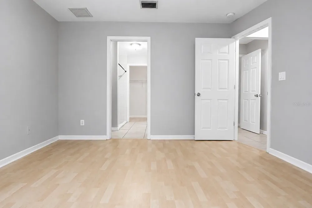 183 HIGHLAND ROAD Tarpon Springs, FL 34689
