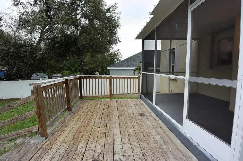 183 HIGHLAND ROAD Tarpon Springs, FL 34689