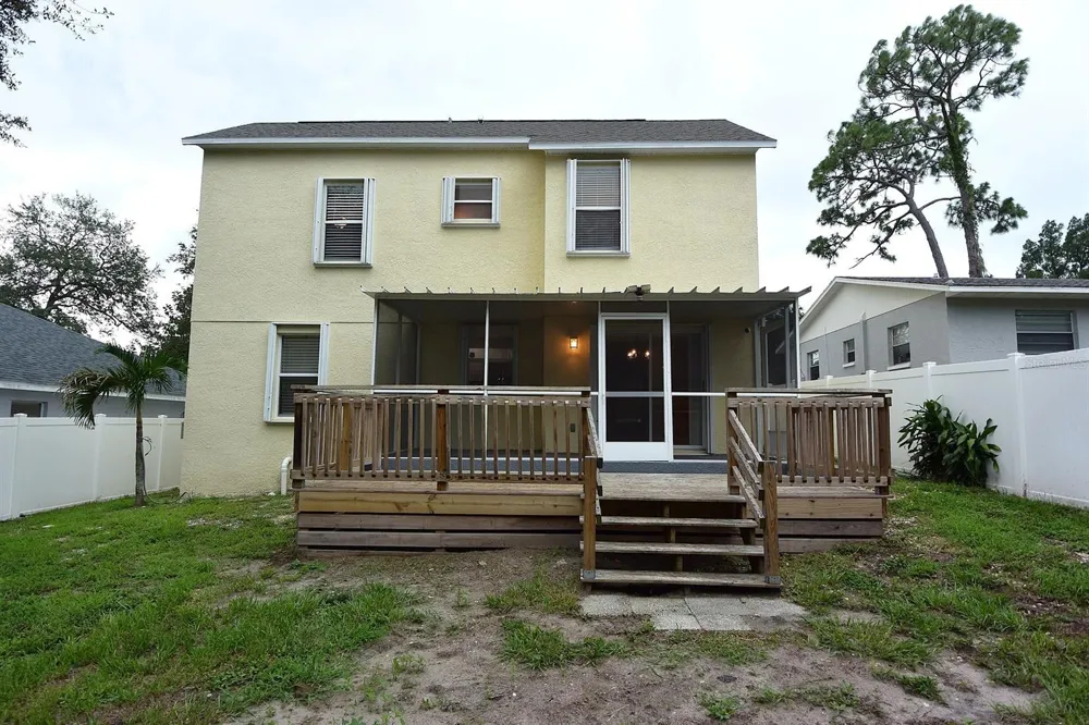 183 HIGHLAND ROAD Tarpon Springs, FL 34689