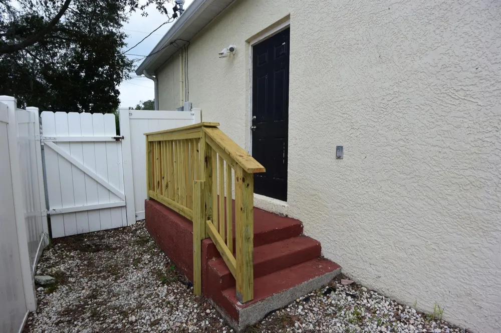 183 HIGHLAND ROAD Tarpon Springs, FL 34689