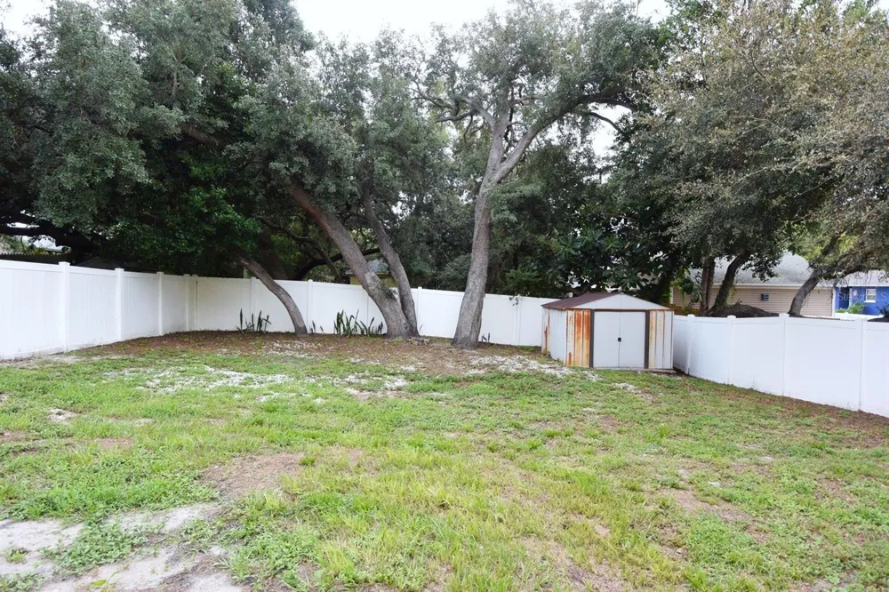 183 HIGHLAND ROAD Tarpon Springs, FL 34689