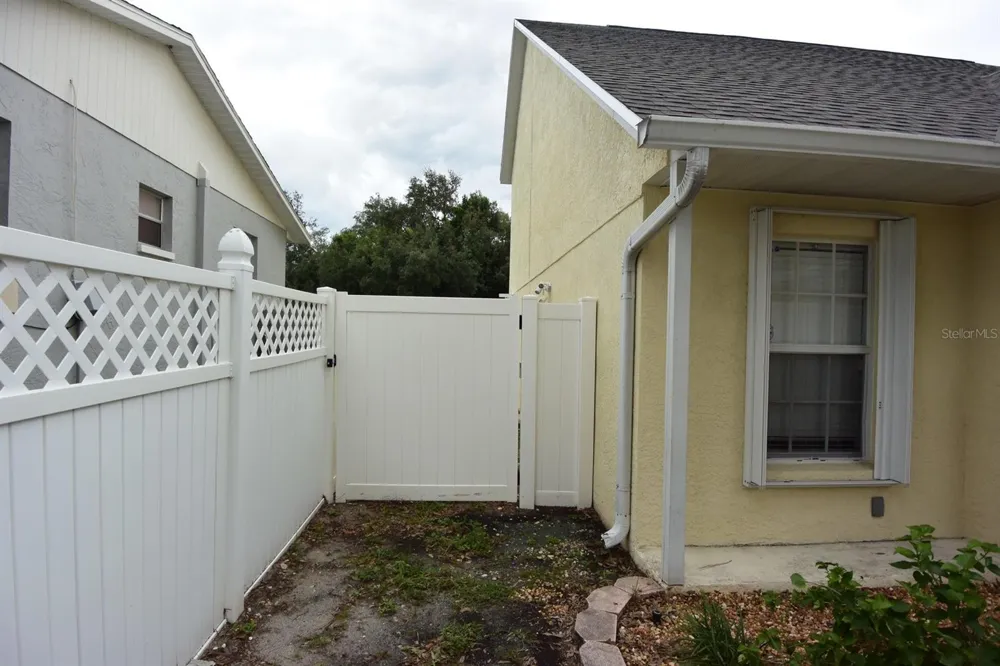 183 HIGHLAND ROAD Tarpon Springs, FL 34689