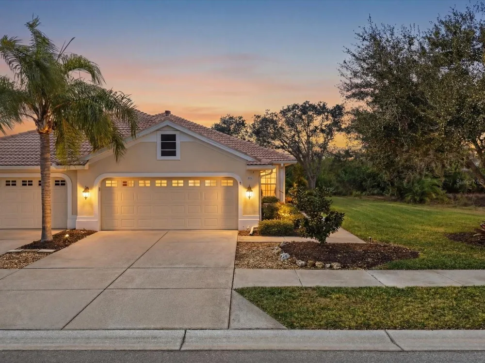 4693 WHISPERING OAKS DRIVE North Port, FL 34287