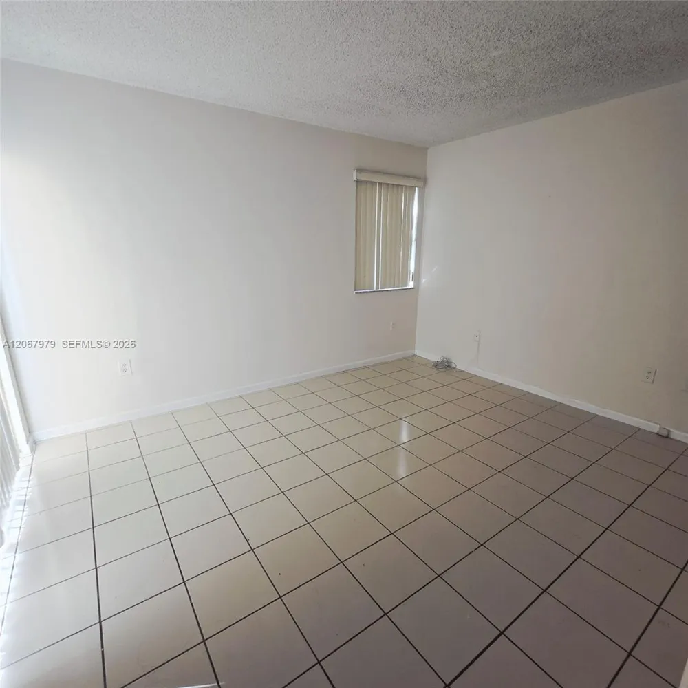 580 NW 114th Ave #201 Sweetwater, FL 33172