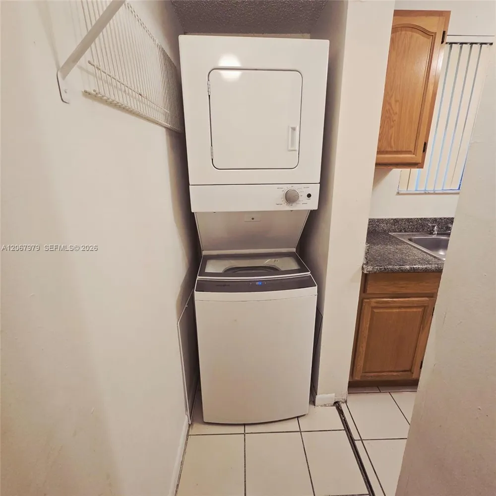 580 NW 114th Ave #201 Sweetwater, FL 33172