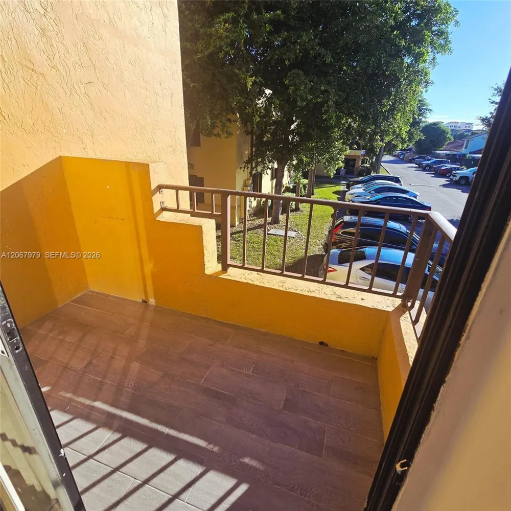 580 NW 114th Ave #201 Sweetwater, FL 33172