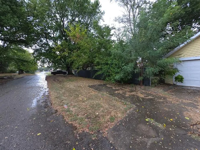 128 S 4th Street Okemah, OK 74859