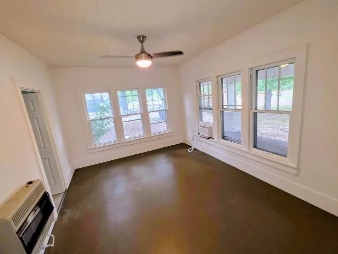 128 S 4th Street Okemah, OK 74859