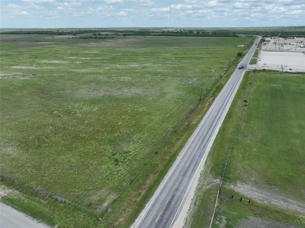 2 Fm 882 Road Kenedy, TX 78119
