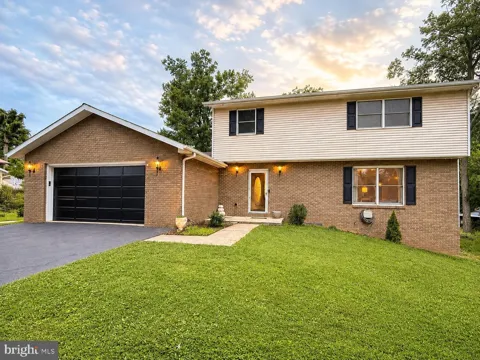 15103 COLONIAL COURT SW