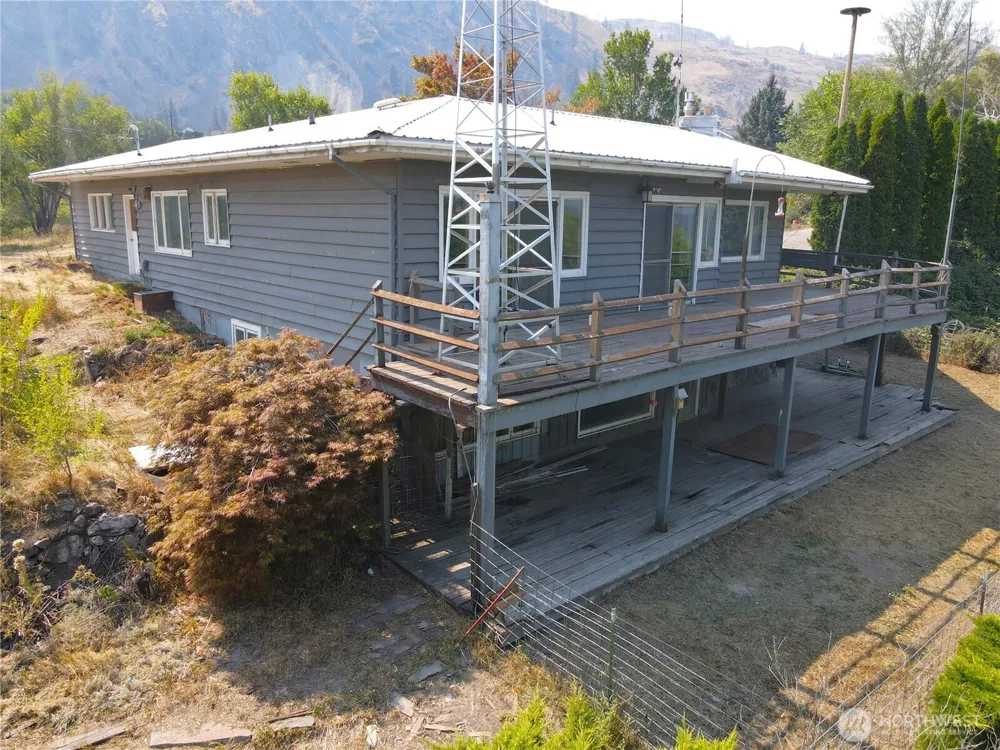 6 Nulton Lane Oroville, WA 98844