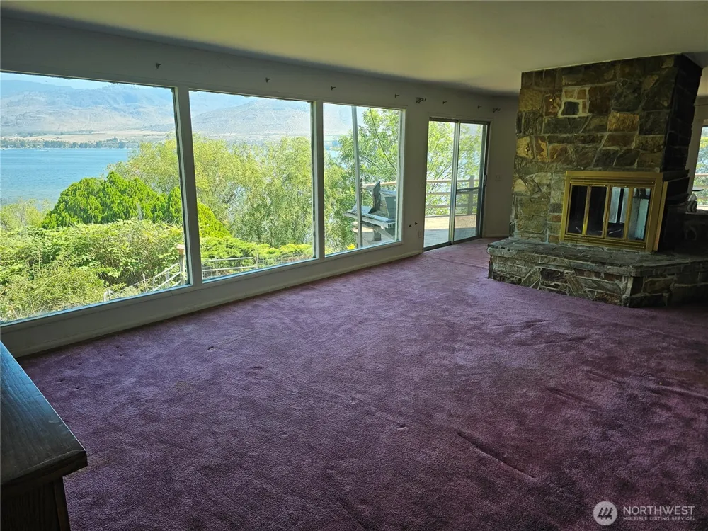 6 Nulton Lane Oroville, WA 98844